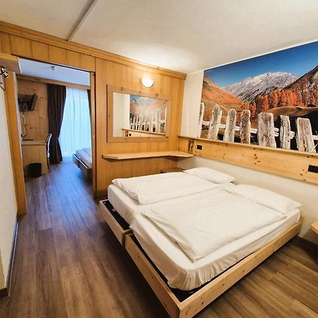 Hotel Angelica リヴィーニョ エクステリア 写真