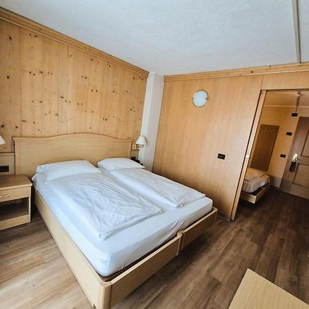 Hotel Angelica リヴィーニョ エクステリア 写真
