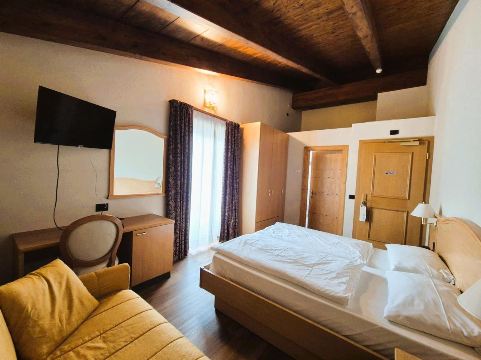 Hotel Angelica リヴィーニョ エクステリア 写真