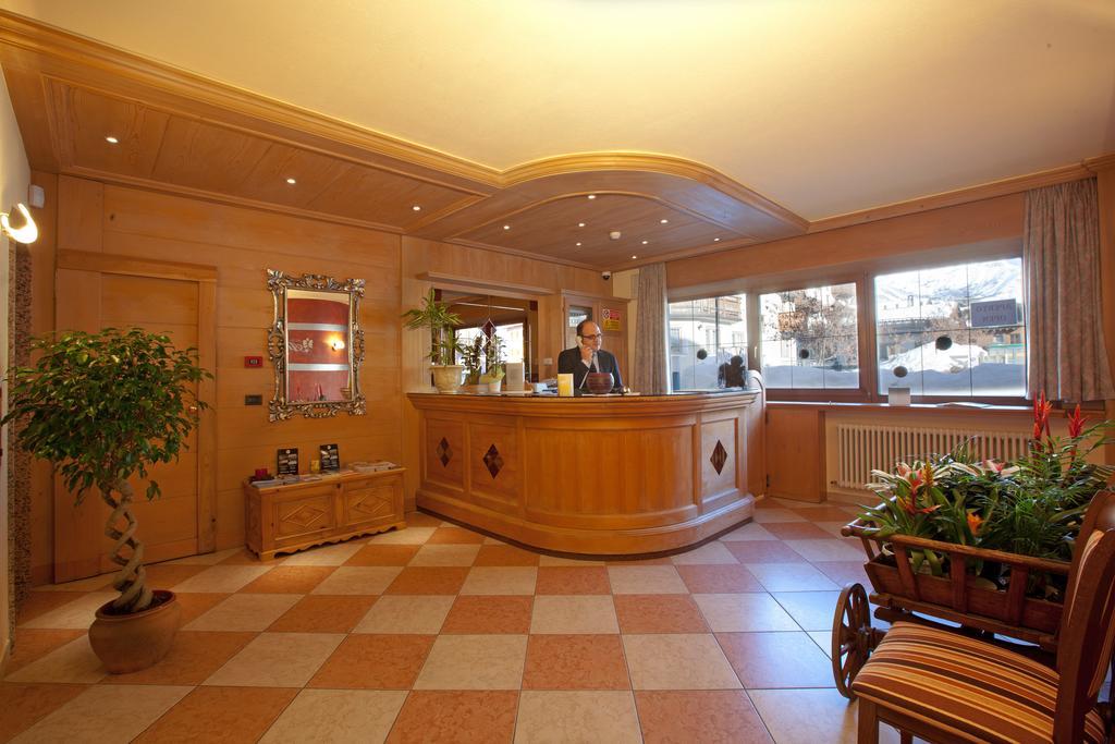 Hotel Angelica リヴィーニョ エクステリア 写真