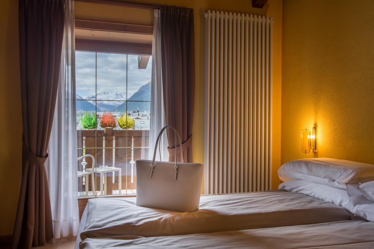 Hotel Angelica リヴィーニョ エクステリア 写真