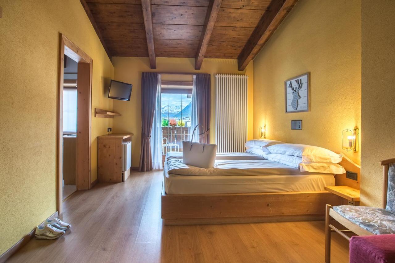 Hotel Angelica リヴィーニョ エクステリア 写真