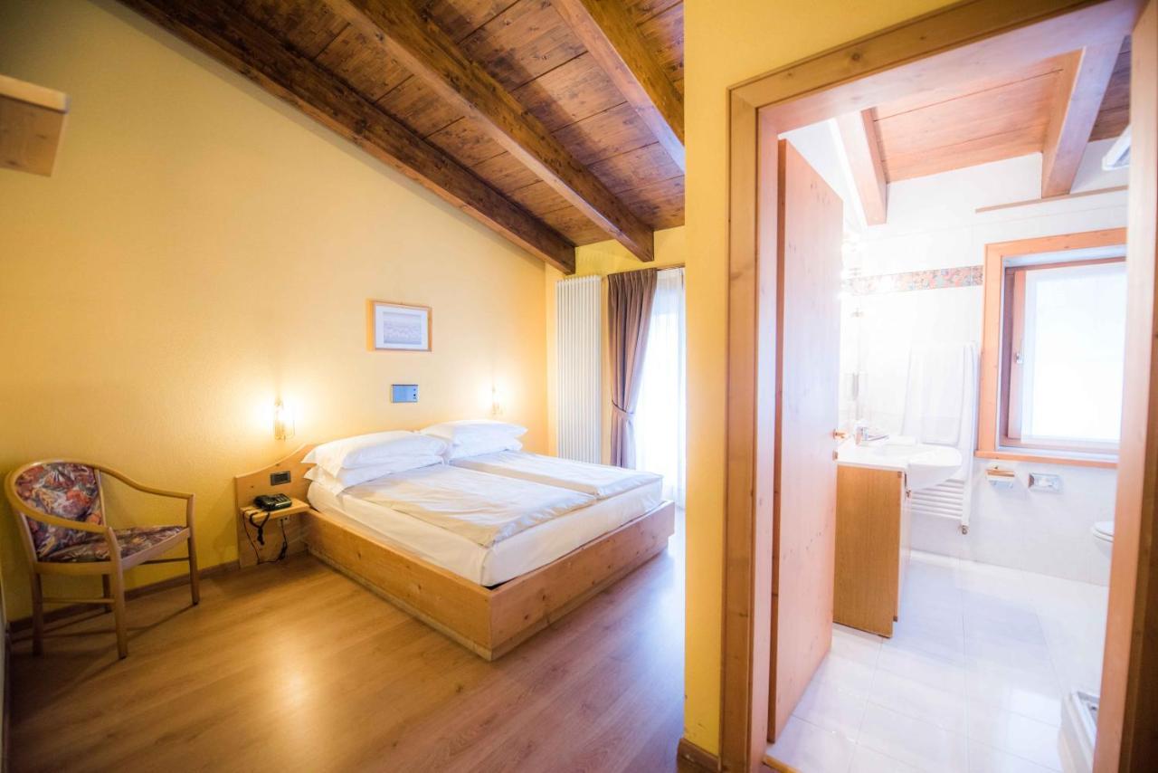 Hotel Angelica リヴィーニョ エクステリア 写真